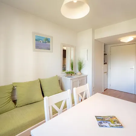 Apartment L'ile Dor - Appt Climatise Avec Piscine Partagee *